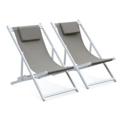 Lot De 2 Bains De Soleil - Gaia Taupe - En Aluminium Blanc Et Textilene Taupe Avec Coussin Repose Tête. Chilienne