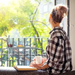 Relaxdays Table De Balcon Suspendue Rabattable, Rectangulaire, HxL: 59,5x60 Cm, Hauteur 3 Niveaux 2 Porte-boissons, Gris 9 Relaxdays Table De Balcon Suspendue Rabattable, Rectangulaire, HxL: 59,5x60 Cm, Hauteur 3 Niveaux 2 Porte-boissons, Gris -Promos Verde Rêverie Boutique 89371871 3