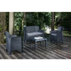 Set Salon D’extérieur Ostuni, Salon De Jardin Composé De 2 Fauteuils, 1 Canapé Et 1 Table Basse, Coin Salon Effet Rotin Avec Coussins, 100% Made In Italy, Anthracite -Promos Verde Rêverie Boutique 91440545 5